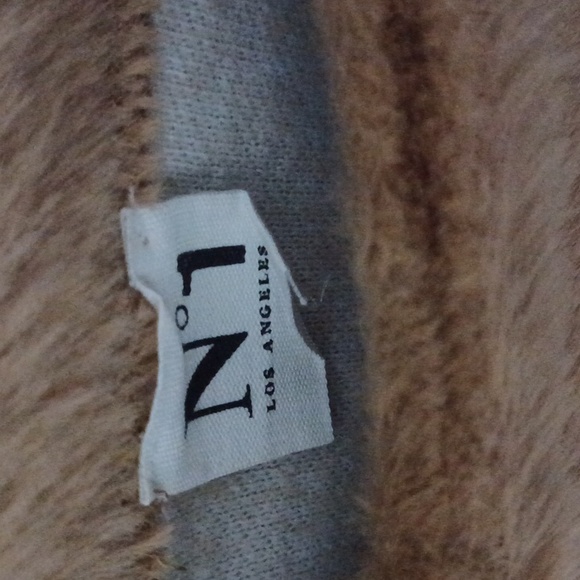 N°1 NEW BEIGE FUR DRESS SIZE LARGE - Picture 3 of 5